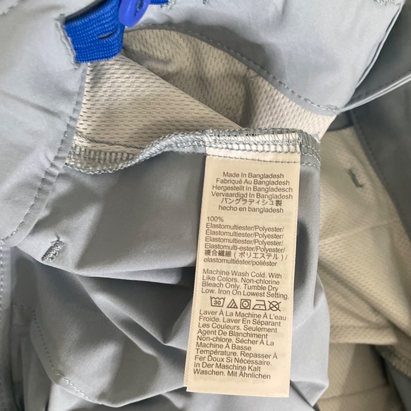 NWT!! Boy’s J. CREW Factory Crewcuts Gramercy Tech Shorts Blue Winter Storm 16 - Picture 12 of 13